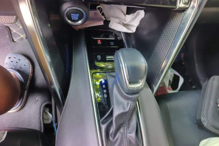 Used Toyota Venza 2022 2.0L CVT Two-Wheel Drive Prestige Edition Gear Lever