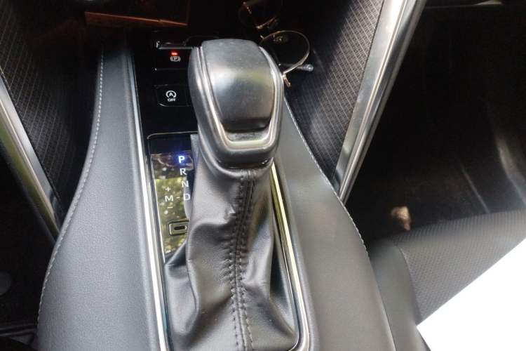 Used Toyota Venza 2022 2.0L CVT Two-Wheel Drive Prestige Edition Gear Lever