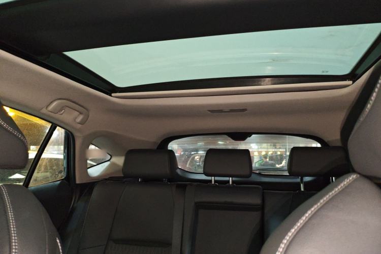 Used Toyota Venza 2022 Dual-Engine 2.5L CVT Four-Wheel Drive Supreme Edition Headliner