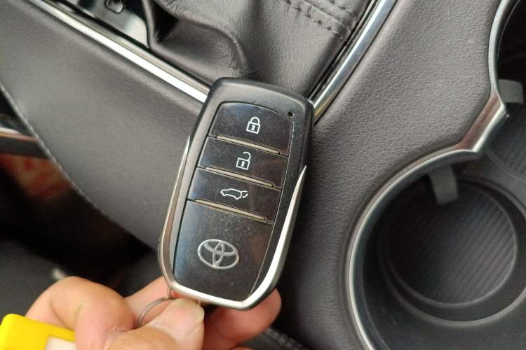 Used Toyota Venza 2022 2.0L CVT Four-Wheel Drive Supreme Edition Interior 1
