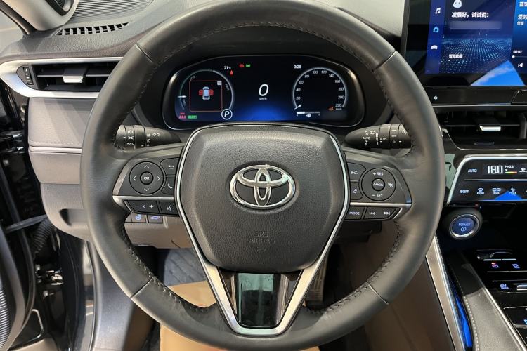 Used Toyota Venza 2022 Dual-Engine 2.5L CVT Four-Wheel Drive Supreme Edition Interior 3