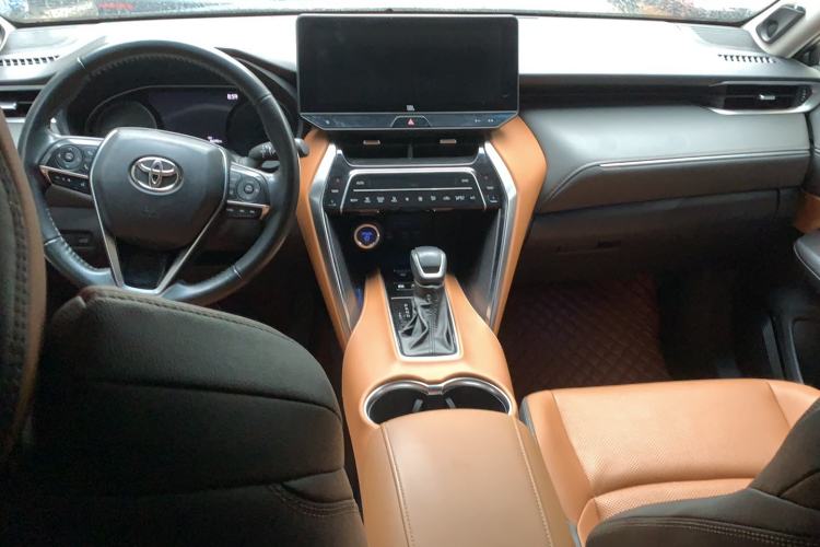 Used Toyota Venza 2022 Dual-Engine 2.5L CVT Two-Wheel Drive Prestige Edition Interior 3