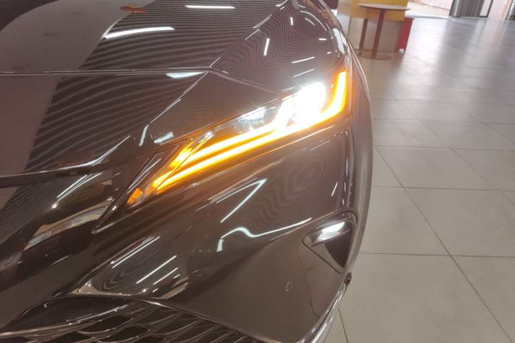 Used Toyota Venza 2022 2.0L CVT Two-Wheel Drive Prestige Edition Left Front Headlight