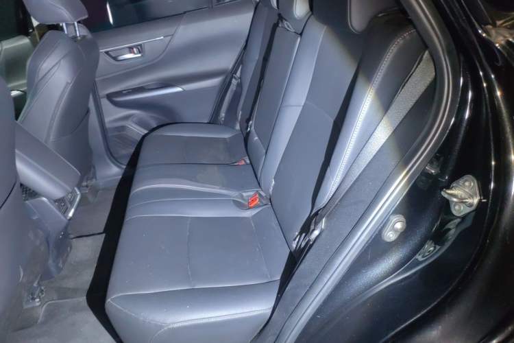 Used Toyota Venza 2022 2.0L CVT Two-Wheel Drive Luxury Edition Left Rear Seat
