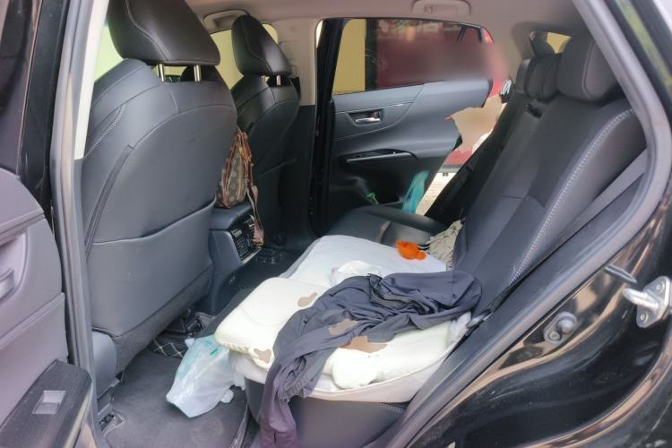 Used Toyota Venza 2022 2.0L CVT Two-Wheel Drive Prestige Edition Left Rear Seat