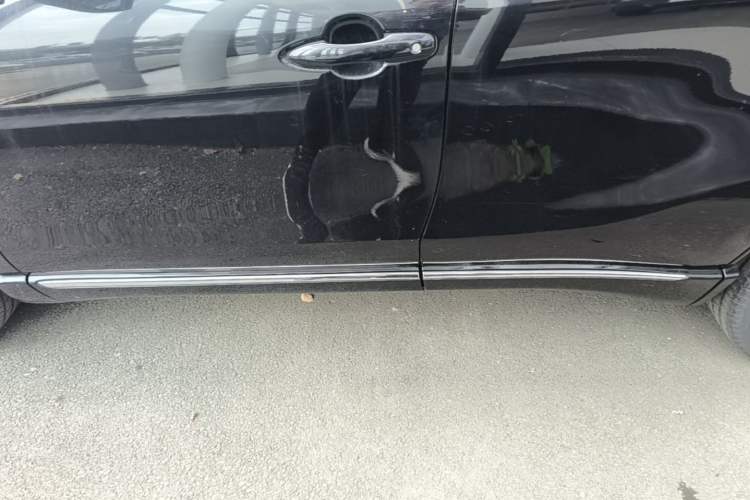 Used Toyota Venza 2022 2.0L CVT Two-Wheel Drive Prestige Edition Left Side Sill