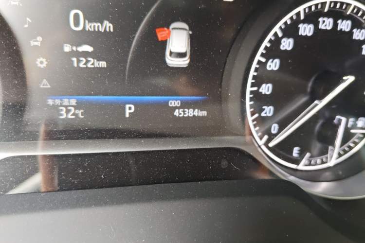 Used Toyota Venza 2022 2.0L CVT Two-Wheel Drive Prestige Edition Odometer Close Up