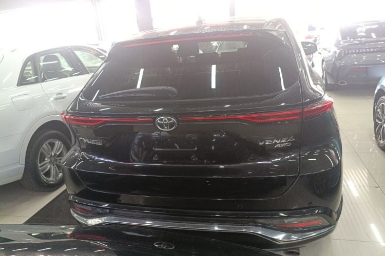 Used Toyota Venza 2022 2.0L CVT Four-Wheel Drive Supreme Edition Rear