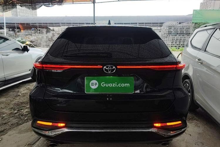 Used Toyota Venza 2022 2.0L CVT Two-Wheel Drive Luxury Edition Rear