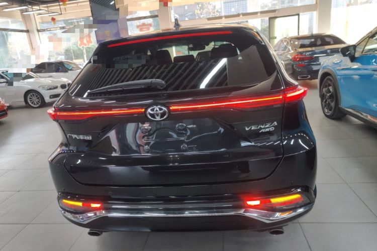 Used Toyota Venza 2022 2.0L CVT Two-Wheel Drive Prestige Edition Rear