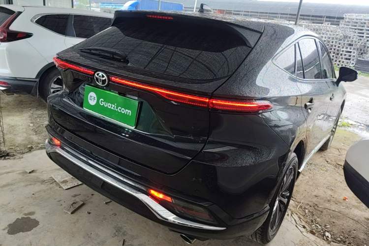 Used Toyota Venza 2022 2.0L CVT Two-Wheel Drive Luxury Edition Rear Right 45 Deg