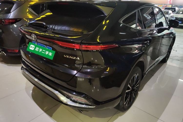 Used Toyota Venza 2022 2.0L CVT Two-Wheel Drive Prestige Edition Rear Right 45 Deg