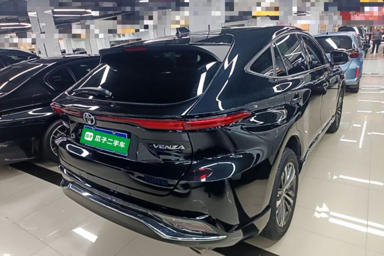 Used Toyota Venza 2022 2.0L CVT Two-Wheel Drive Luxury Edition Rear Right 45 Deg