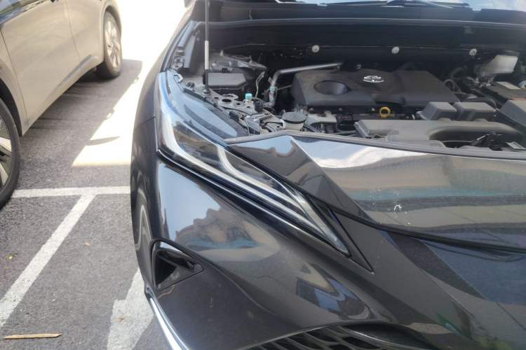 Used Toyota Venza 2022 2.0L CVT Two-Wheel Drive Prestige Edition Right Front Headlight