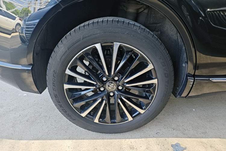 Used Toyota Venza 2022 2.0L CVT Two-Wheel Drive Prestige Edition Right Rear Wheel Hub