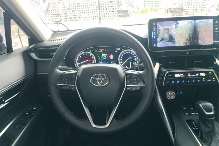 Used Toyota Venza 2022 2.0L CVT Two-Wheel Drive Luxury Edition Steering Wheel