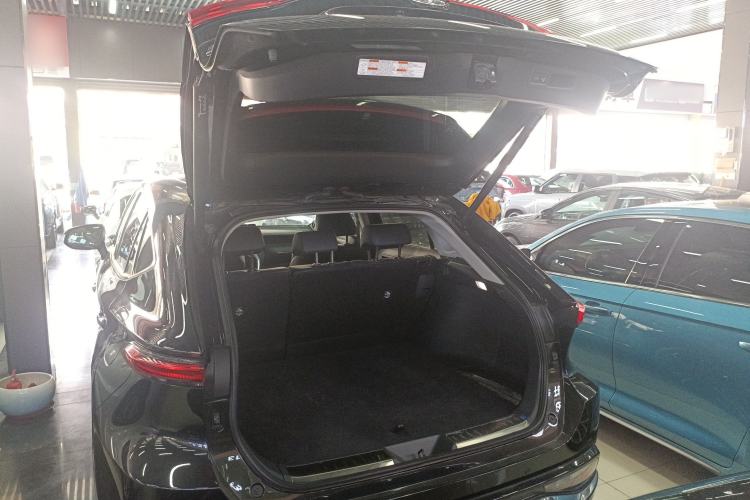 Used Toyota Venza 2022 2.0L CVT Four-Wheel Drive Supreme Edition Trunk