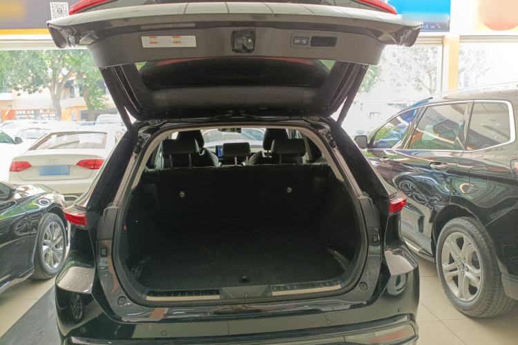 Used Toyota Venza 2022 2.0L CVT Four-Wheel Drive Supreme Edition Trunk