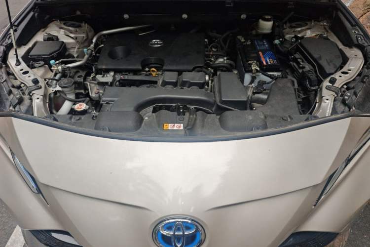 Used Toyota Venza 2022 2.0L CVT Two-Wheel Drive Prestige Edition Engine Bay