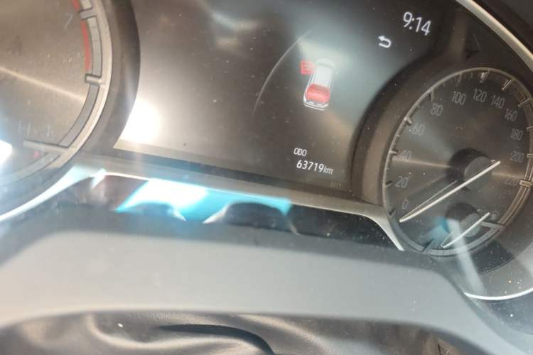Used Toyota Venza 2022 2.0L CVT Two-Wheel Drive Prestige Edition Odometer Close Up