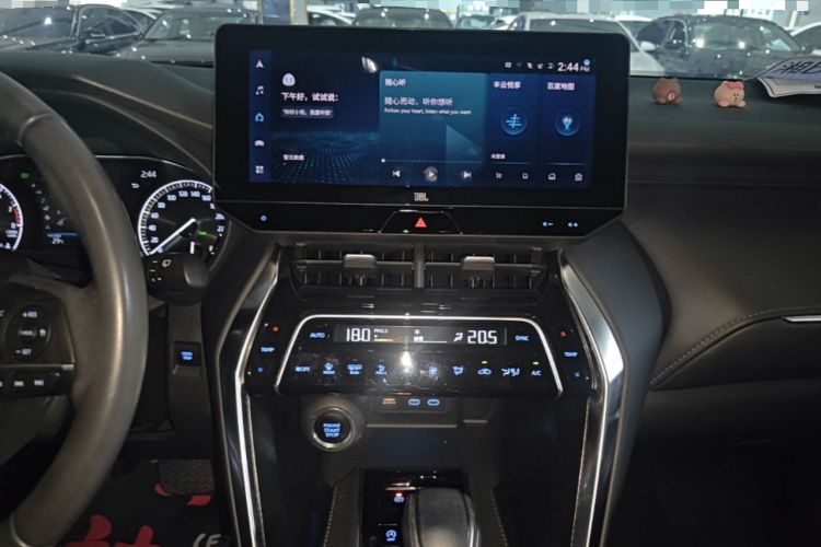 Used Toyota Venza 2022 2.0L CVT Two-Wheel Drive Prestige Edition Audio And AC Panel
