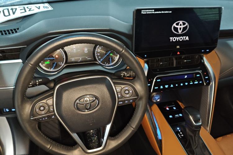 Used Toyota Venza 2022 Dual-Engine 2.5L CVT Two-Wheel Drive Prestige Edition Center Console