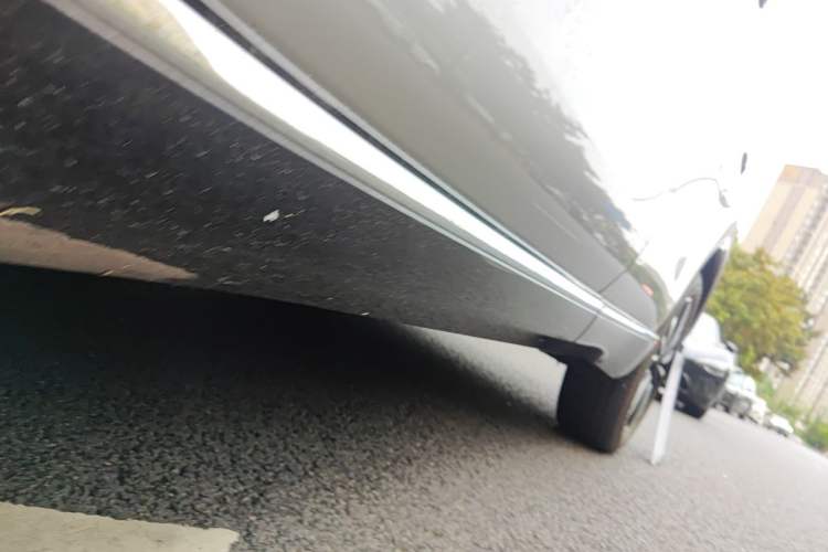 Used Toyota Venza 2022 Dual-Engine 2.5L CVT Two-Wheel Drive Prestige Edition Chassis Front Left
