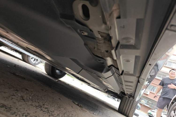 Used Toyota Venza 2022 2.0L CVT Two-Wheel Drive Luxury Edition Chassis Rear Right