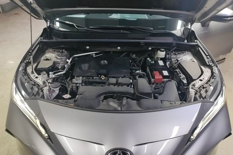Used Toyota Venza 2022 2.0L CVT Two-Wheel Drive Prestige Edition Engine Bay