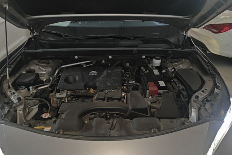 Used Toyota Venza 2022 2.0L CVT Two-Wheel Drive Prestige Edition Engine Bay