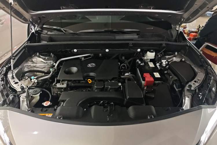 Used Toyota Venza 2022 2.0L CVT Two-Wheel Drive Luxury Edition Engine Bay