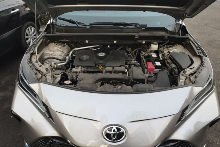 Used Toyota Venza 2022 2.0L CVT Two-Wheel Drive Luxury Edition Engine Bay