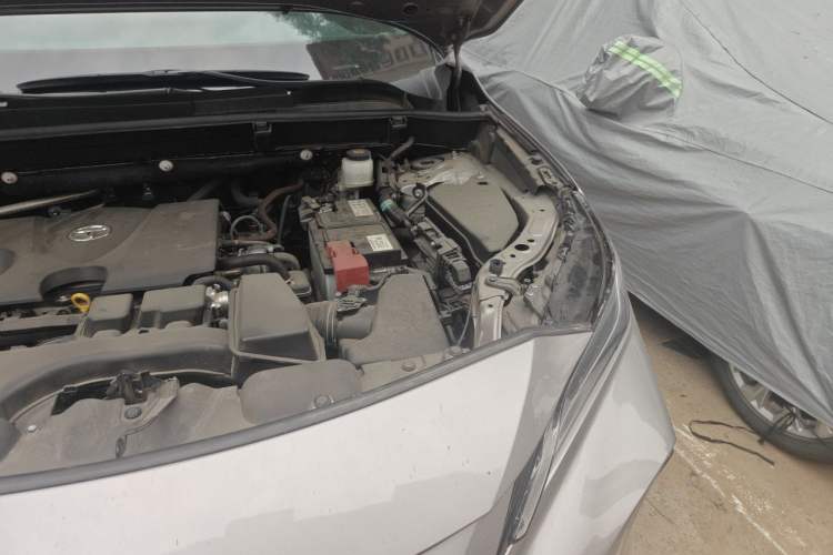 Used Toyota Venza 2022 2.0L CVT Two-Wheel Drive Luxury Edition Engine Bay Left