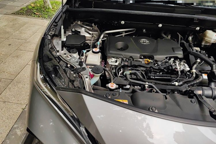 Used Toyota Venza 2022 Dual-Engine 2.5L CVT Two-Wheel Drive Prestige Edition Engine Bay Right