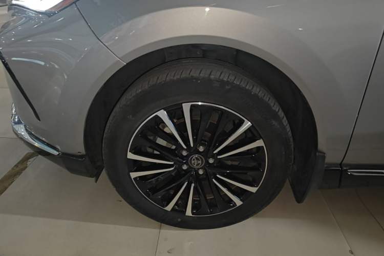 Used Toyota Venza 2022 2.0L CVT Two-Wheel Drive Prestige Edition Exterior 1
