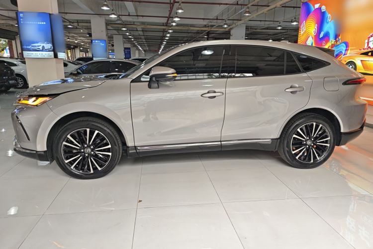 Used Toyota Venza 2022 2.0L CVT Two-Wheel Drive Prestige Edition Exterior 3