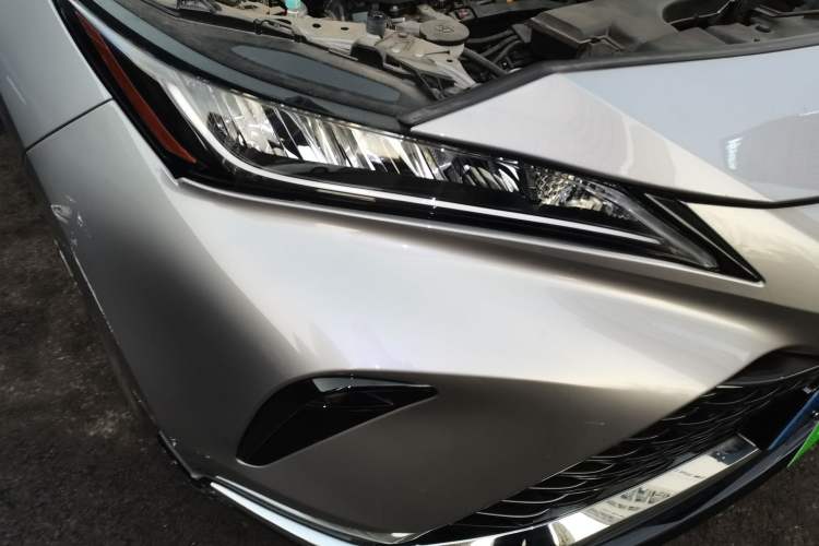 Used Toyota Venza 2022 2.0L CVT Two-Wheel Drive Luxury Edition Exterior 6