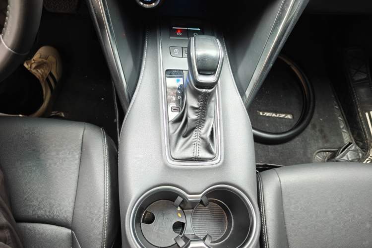 Used Toyota Venza 2022 2.0L CVT Two-Wheel Drive Luxury Edition Gear Lever