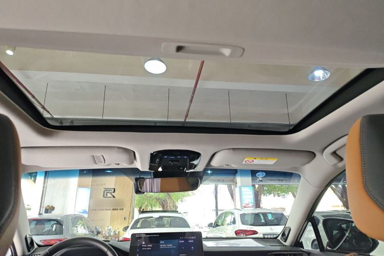 Used Toyota Venza 2022 2.0L CVT Two-Wheel Drive Prestige Edition Headliner
