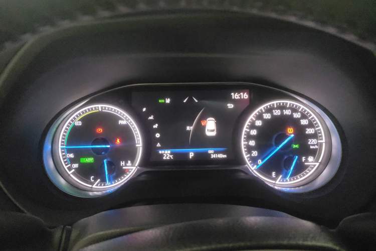 Used Toyota Venza 2022 Dual-Engine 2.5L CVT Two-Wheel Drive Luxury Edition Instrument Cluster