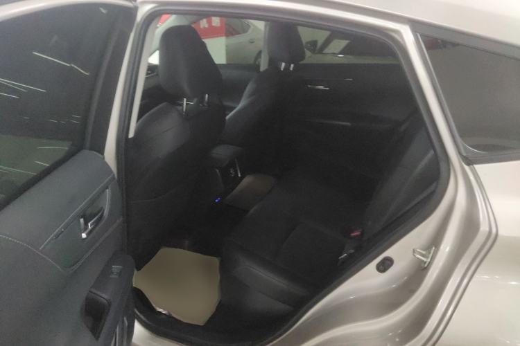 Used Toyota Venza 2022 Dual-Engine 2.5L CVT Two-Wheel Drive Luxury Edition Interior 4