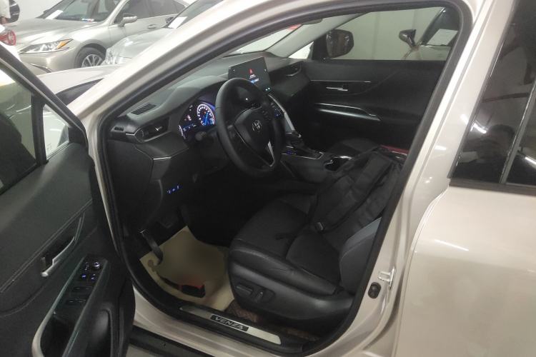 Used Toyota Venza 2022 Dual-Engine 2.5L CVT Two-Wheel Drive Luxury Edition Left Front Seat