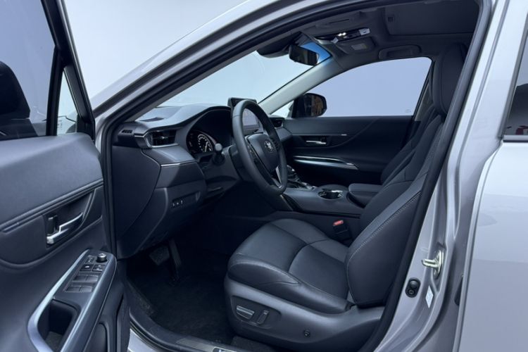 Used Toyota Venza 2022 2.0L CVT Two-Wheel Drive Luxury Edition Left Front Seat