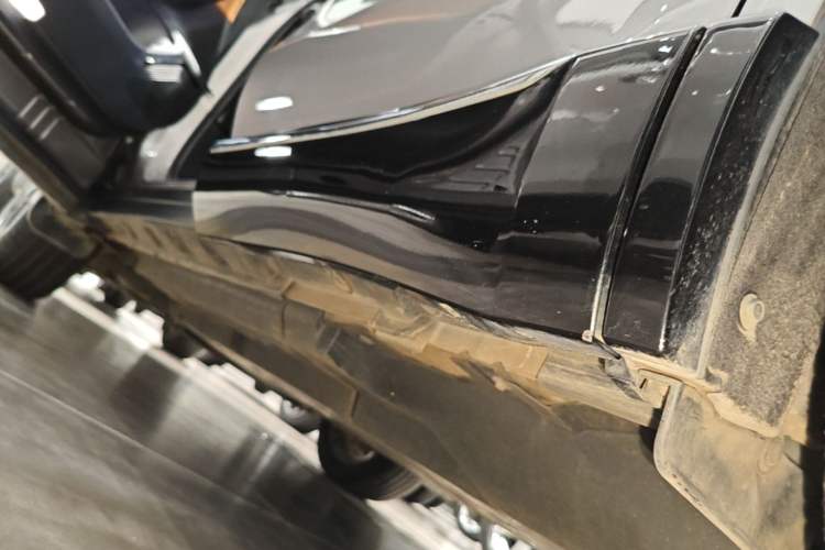 Used Toyota Venza 2022 2.0L CVT Four-Wheel Drive Supreme Edition Left Side Sill