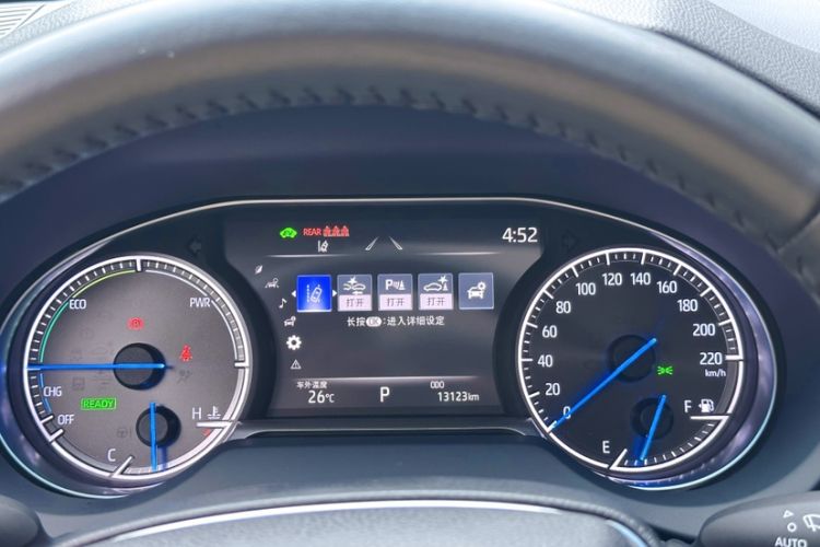 Used Toyota Venza 2022 Dual-Engine 2.5L CVT Two-Wheel Drive Prestige Edition Odometer Close Up