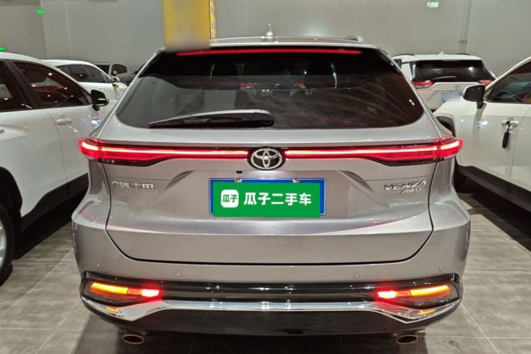 Used Toyota Venza 2022 2.0L CVT Four-Wheel Drive Supreme Edition Rear