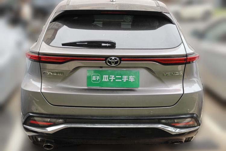 Used Toyota Venza 2022 2.0L CVT Two-Wheel Drive Luxury Edition Rear