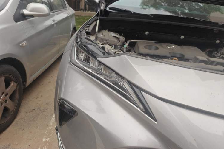 Used Toyota Venza 2022 2.0L CVT Two-Wheel Drive Luxury Edition Right Front Headlight