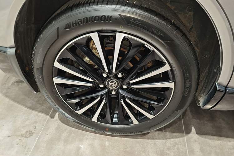 Used Toyota Venza 2022 2.0L CVT Four-Wheel Drive Supreme Edition Right Rear Wheel Hub