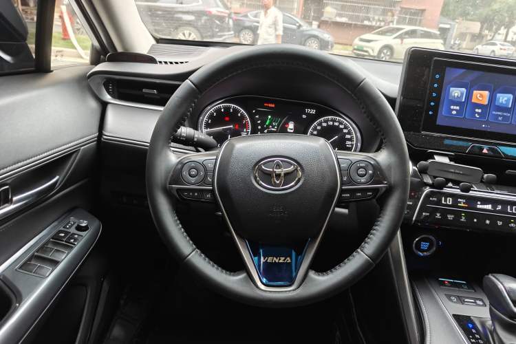Used Toyota Venza 2022 2.0L CVT Two-Wheel Drive Luxury Edition Steering Wheel